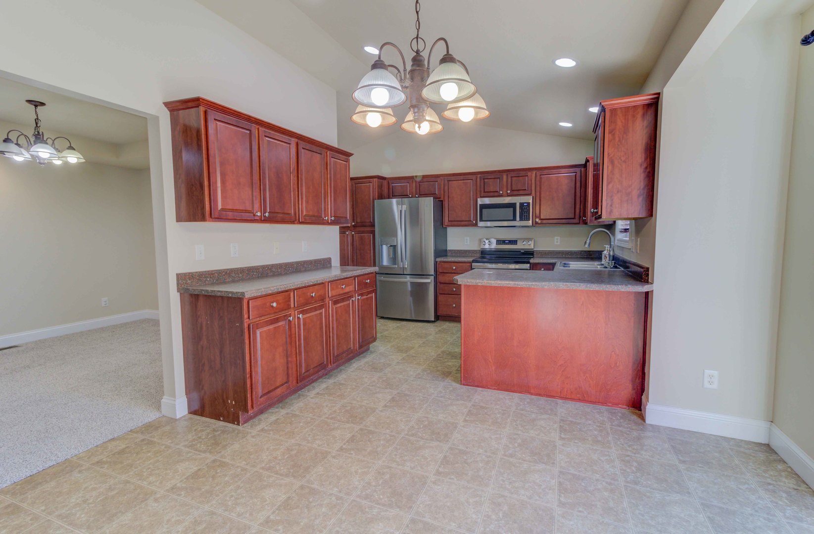 1709 Hunters Ridge Court Mahomet, IL 61853 - Photo 15 of 42 Gallery Image 15
