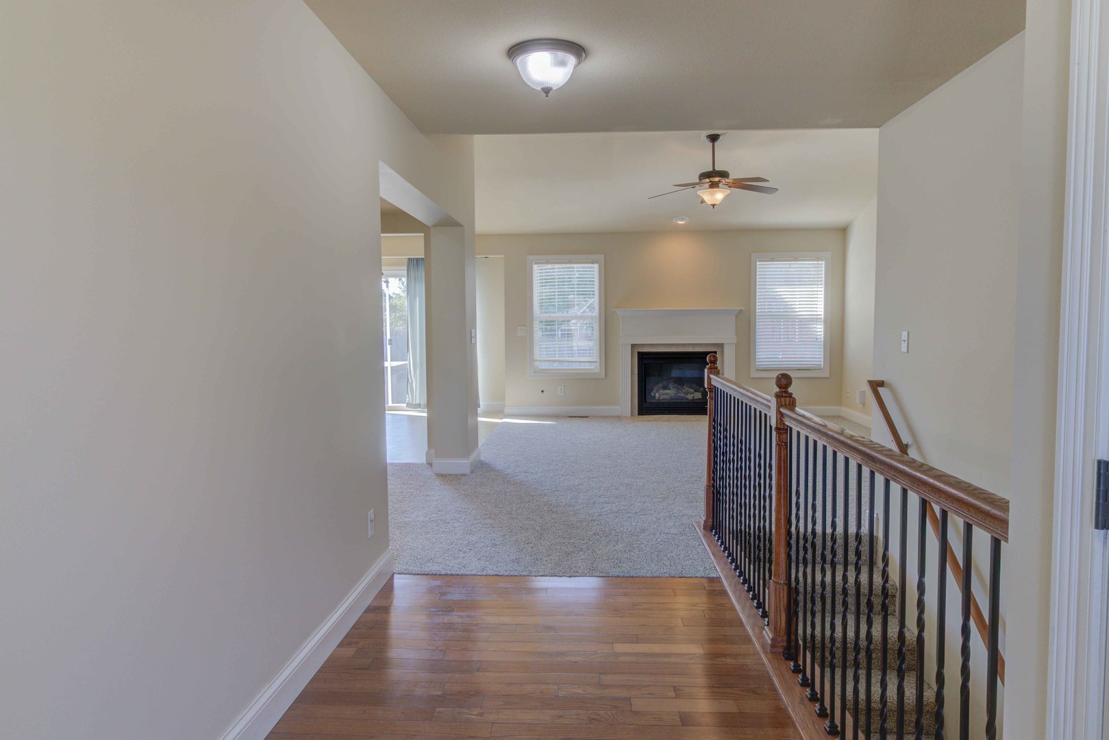 1709 Hunters Ridge Court Mahomet, IL 61853 - Photo 8 of 42 Gallery Image 8