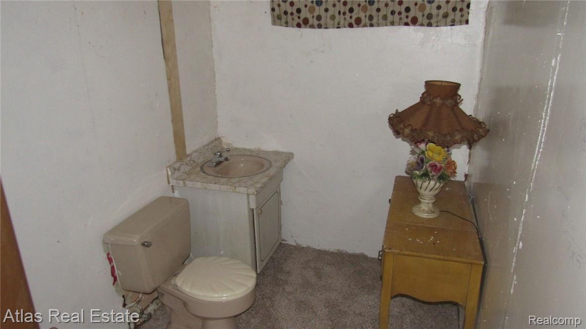 8089 Holly Road Grand Blanc, MI 48439 - Photo 20 of 23 IMG_0525.JPG