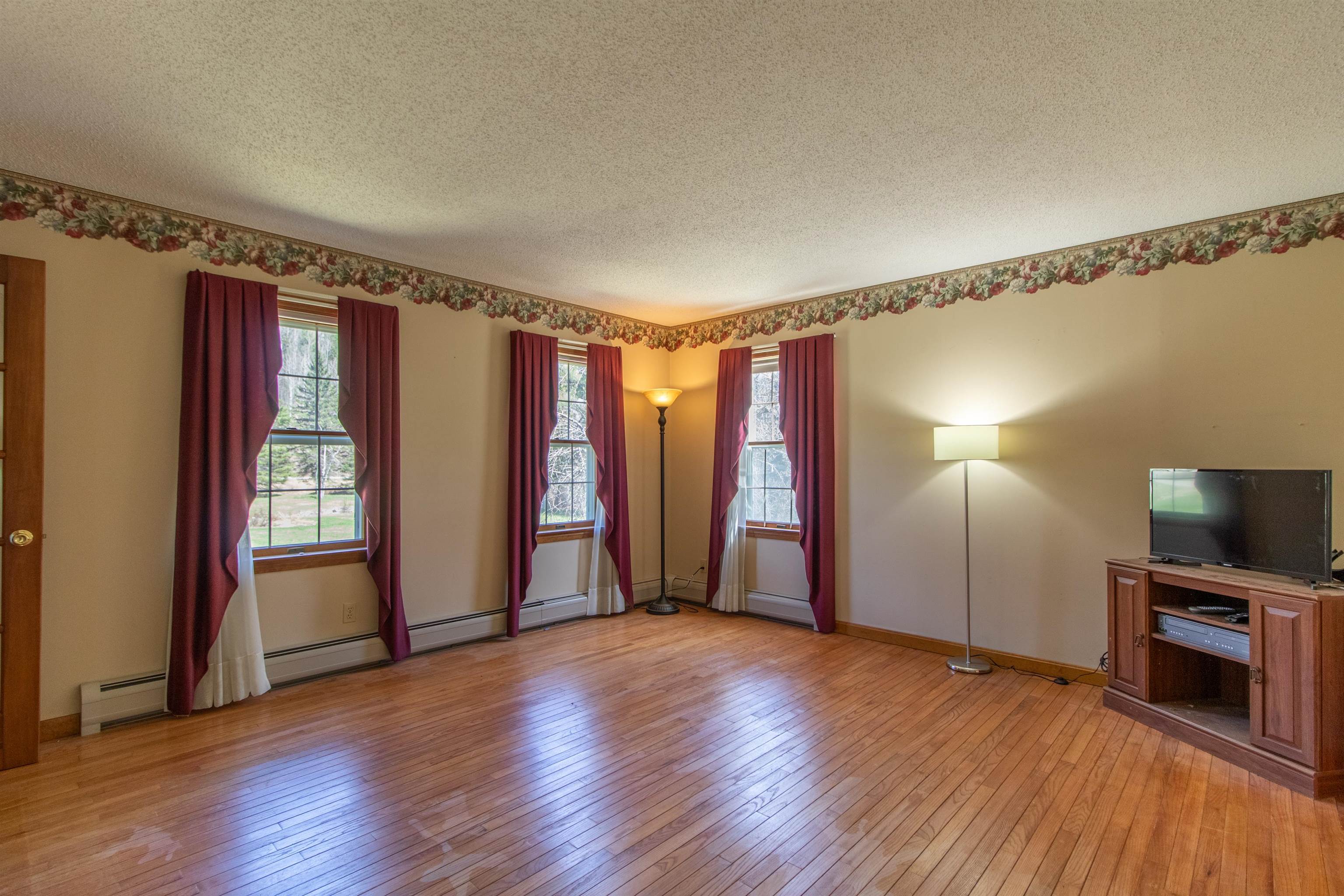 1017 Railroad Street Brighton, VT 05846 - Photo 20 of 60