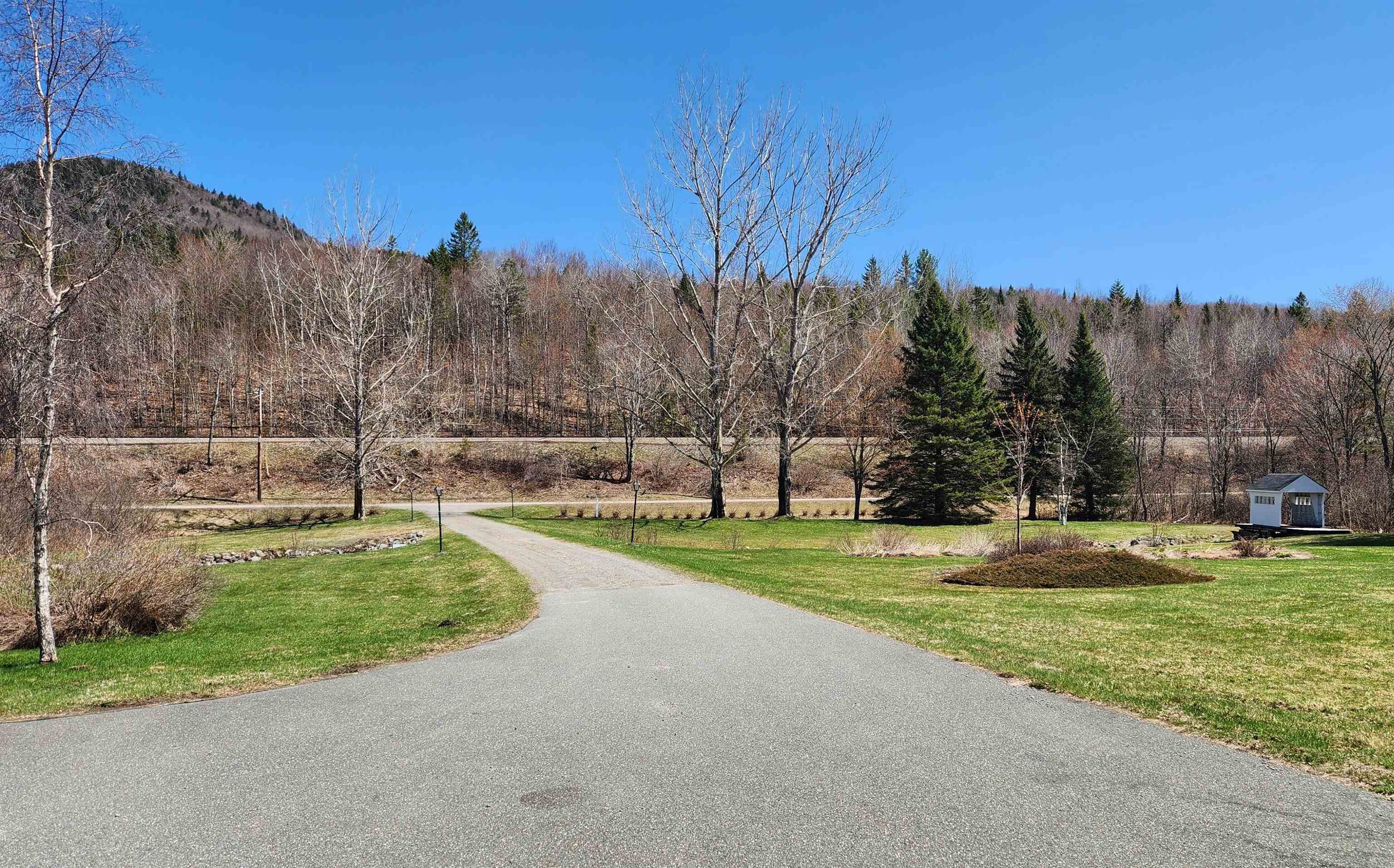 1017 Railroad Street Brighton, VT 05846 - Photo 5 of 60