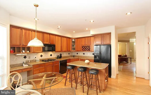 $3,890 | 537 Longhorn Crescent, Rockville, MD 20850