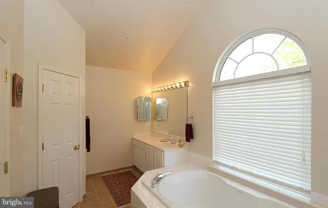 $3,890 | 537 Longhorn Crescent, Rockville, MD 20850