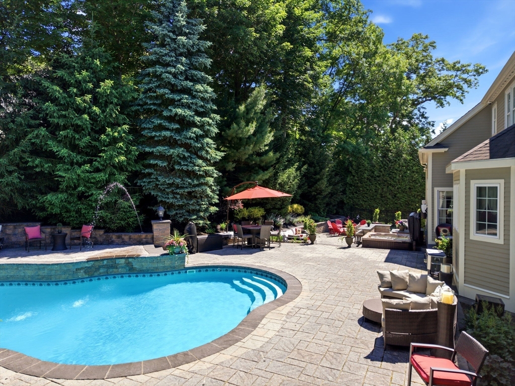 4 Shipley Court Middleton, MA 01949 - Photo 8 of 29