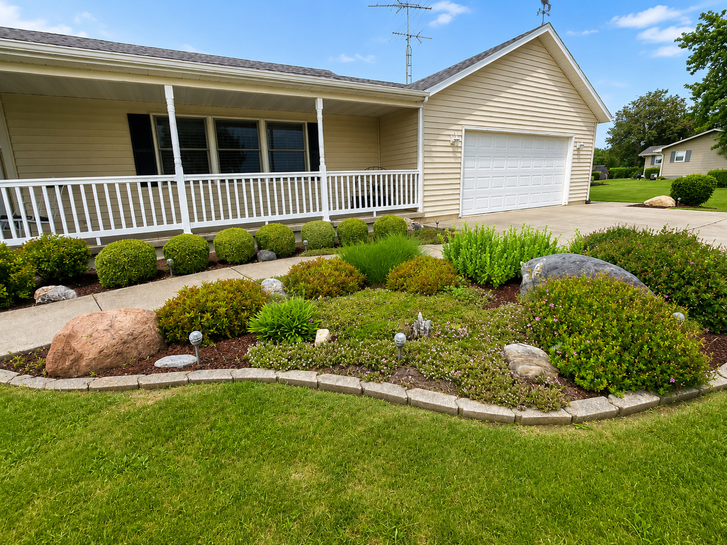 2930 North 1200 East Road Clifton, IL 60927 - Photo 3 of 38
