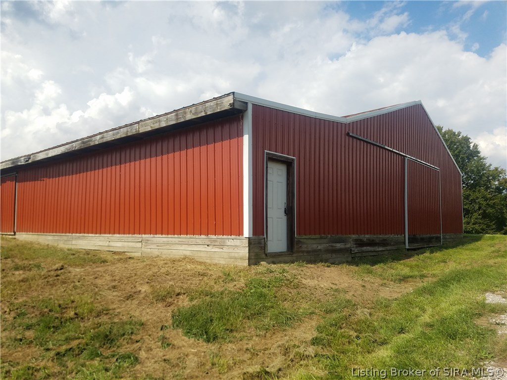 East New Cut Road Scottsburg, IN 47170 - Photo 1 of 29 Gallery Image 1
