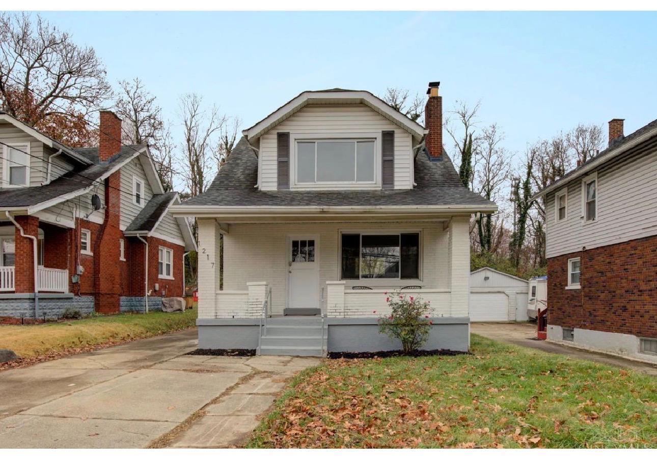 1217 Groesbeck Road Cincinnati, OH 45224 - Photo 1 of 21