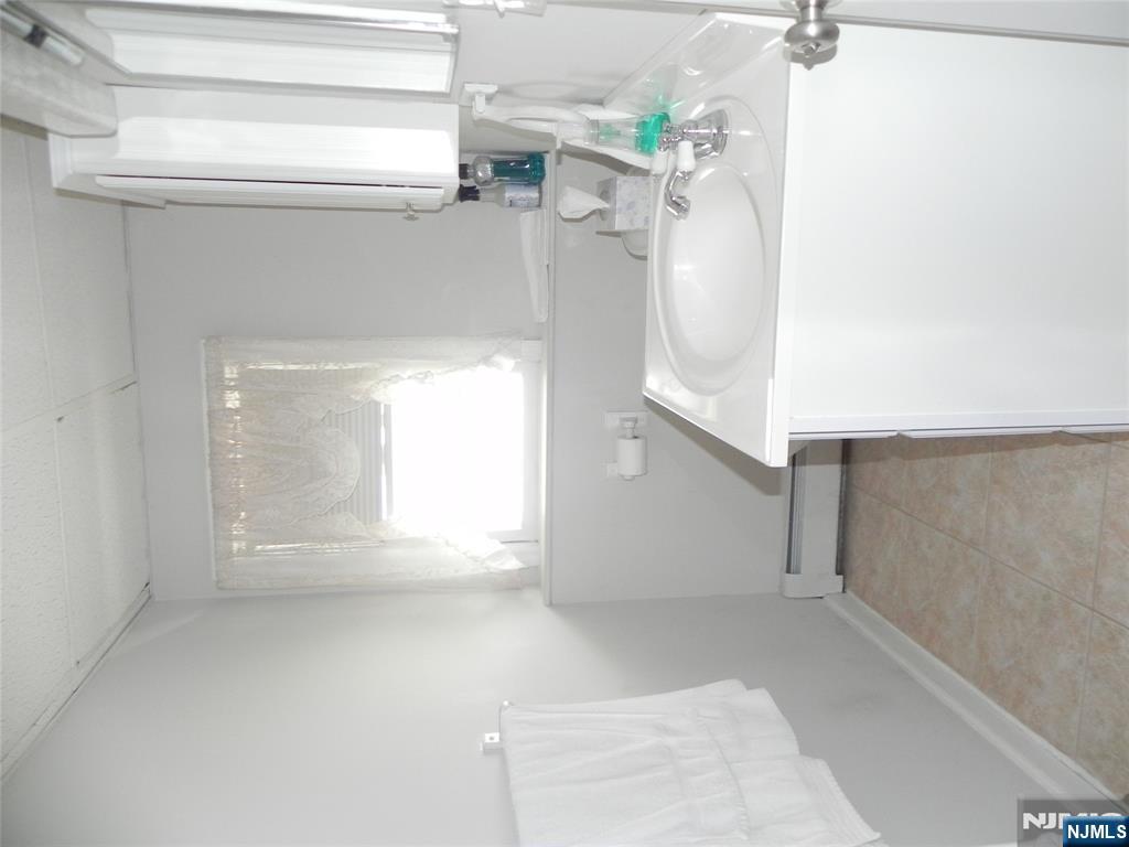 117 Madison Street Little Ferry, NJ 07643 - Photo 15 of 16