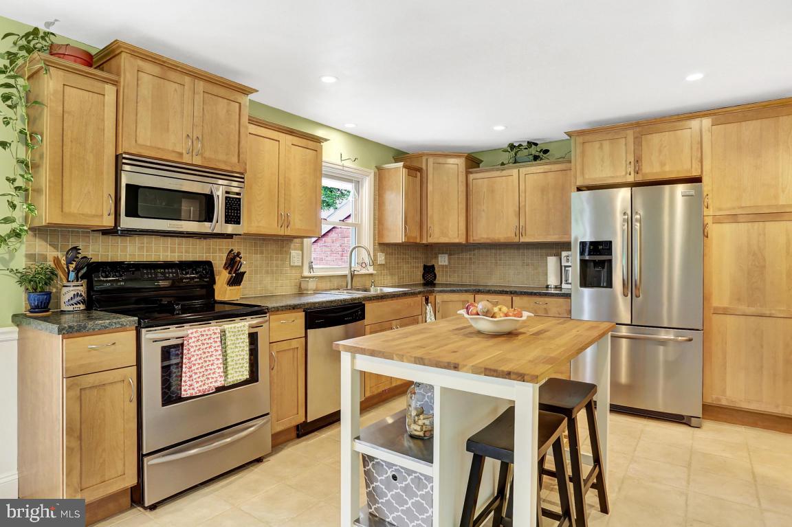 815 Robin Road Lancaster, PA 17601 - Photo 11 of 22 Gallery Image 11