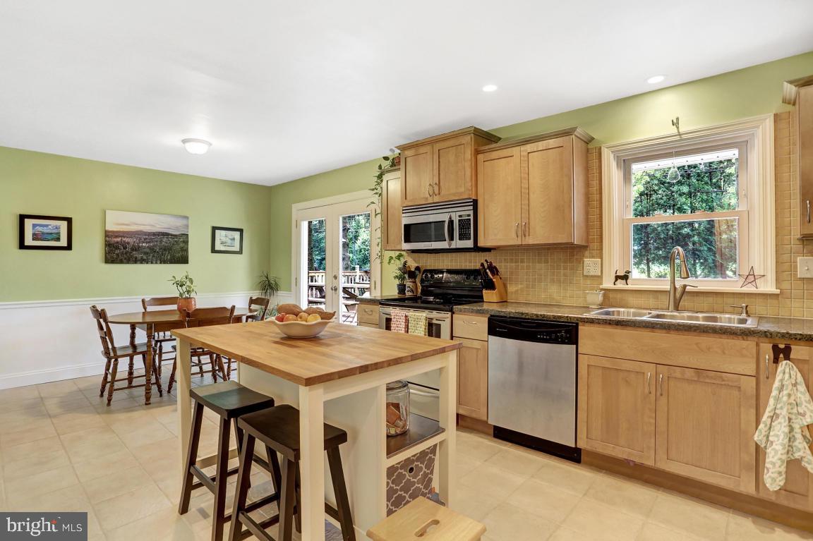 815 Robin Road Lancaster, PA 17601 - Photo 12 of 22 Gallery Image 12