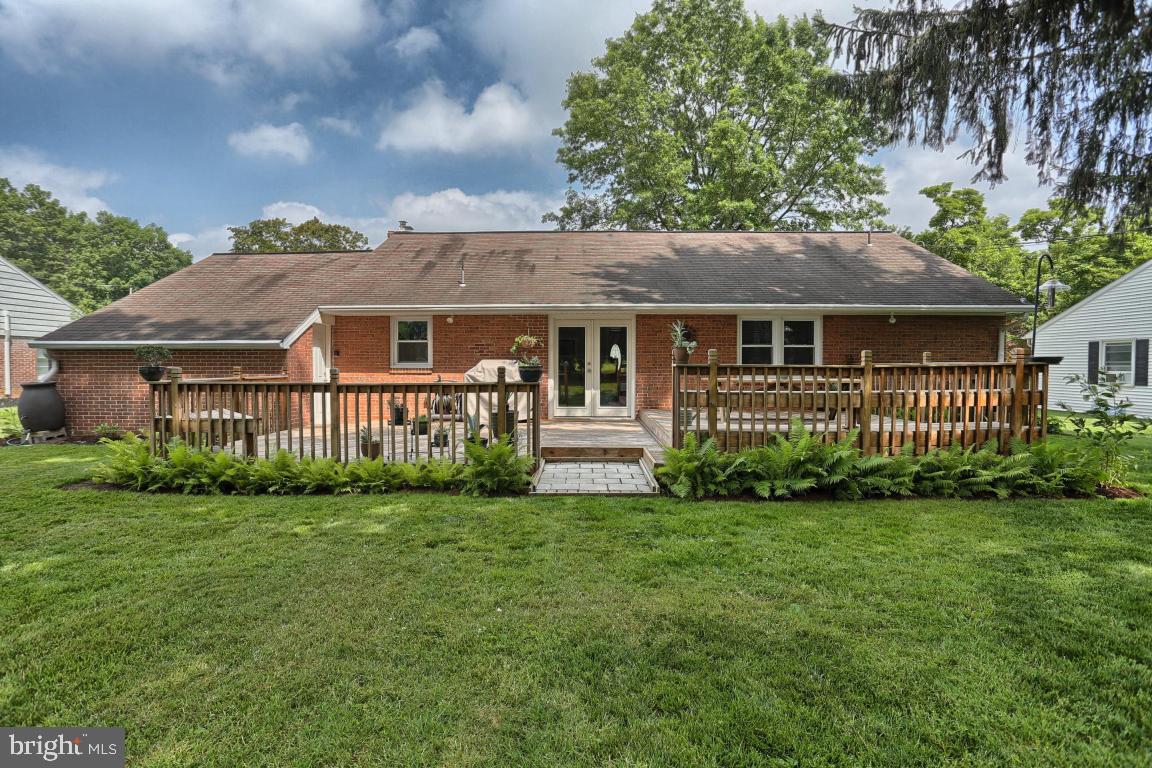 815 Robin Road Lancaster, PA 17601 - Photo 6 of 22 Gallery Image 6