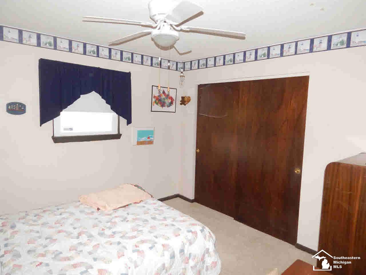 492 Smith Road Temperance, MI 48182 - Photo 8 of 13 3rd Bedroom