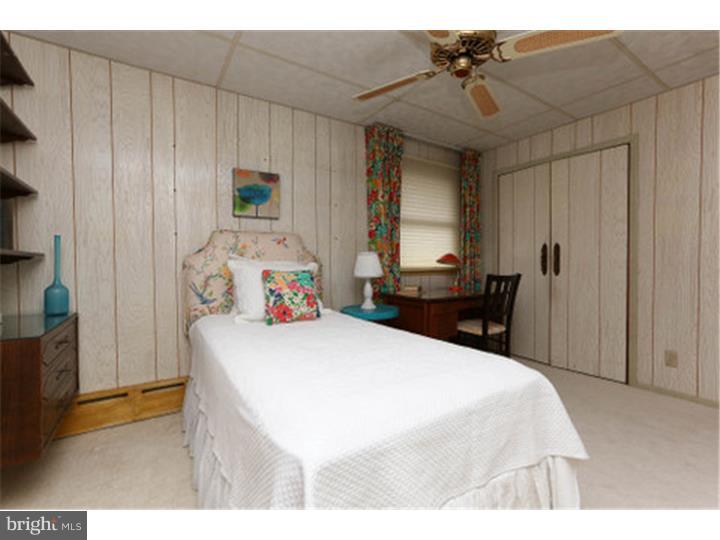 611 Meadow Road Huntingdon Valley, PA 19006 - Photo 14 of 25