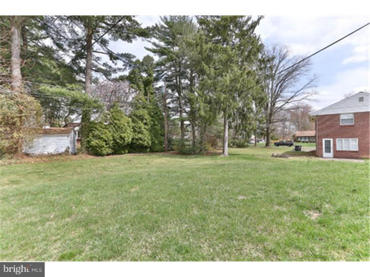611 Meadow Road Huntingdon Valley, PA 19006 - Photo 24 of 25
