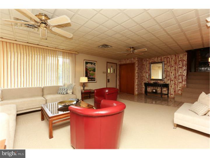 611 Meadow Road Huntingdon Valley, PA 19006 - Photo 6 of 25