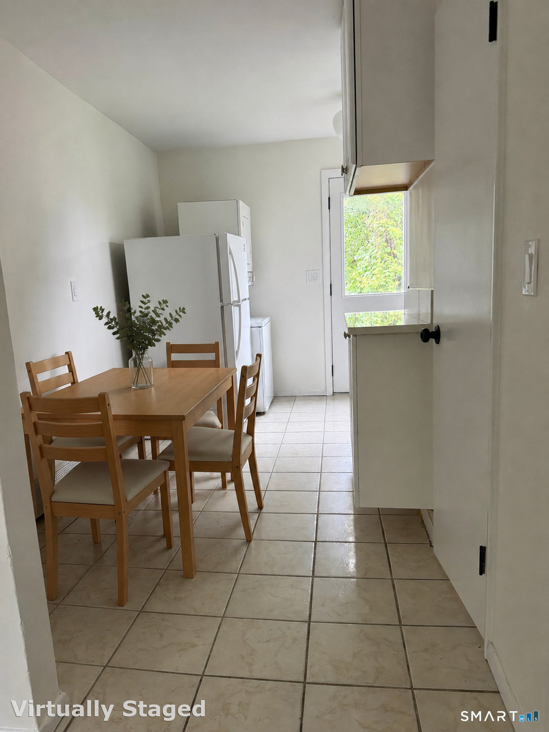 33 MacIntosh Road Norwalk, CT 06851 - Photo 7 of 17