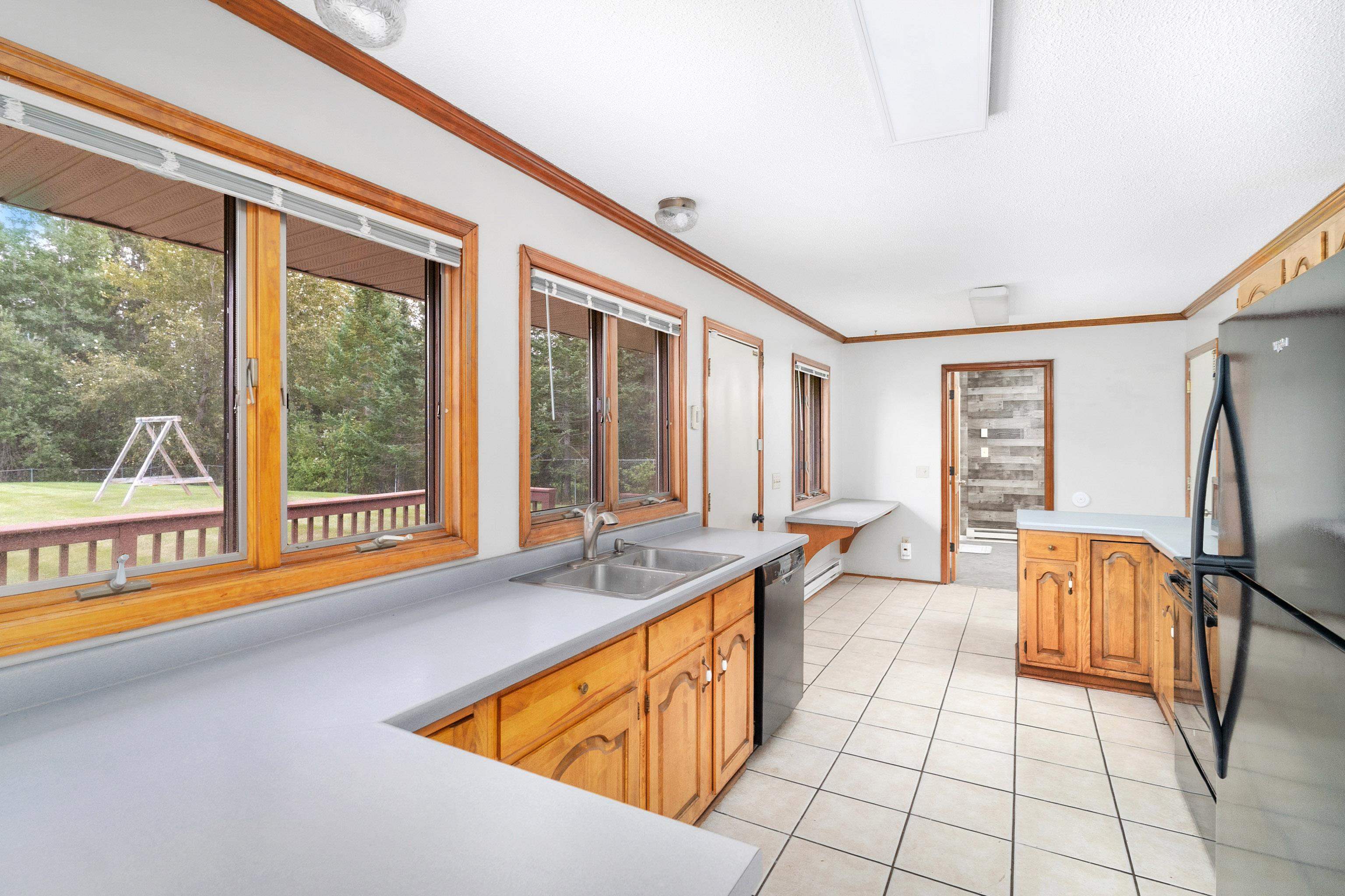 3820 Decker Road Duluth, MN 55811 - Photo 10 of 36