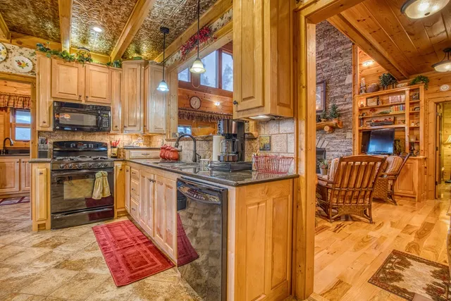 $1,150,000 | 671 Stover Knob Trail, Cherry Log, GA 30522