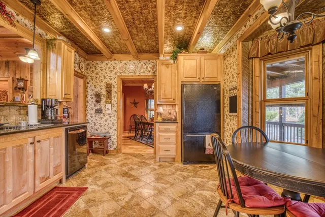 $1,150,000 | 671 Stover Knob Trail, Cherry Log, GA 30522