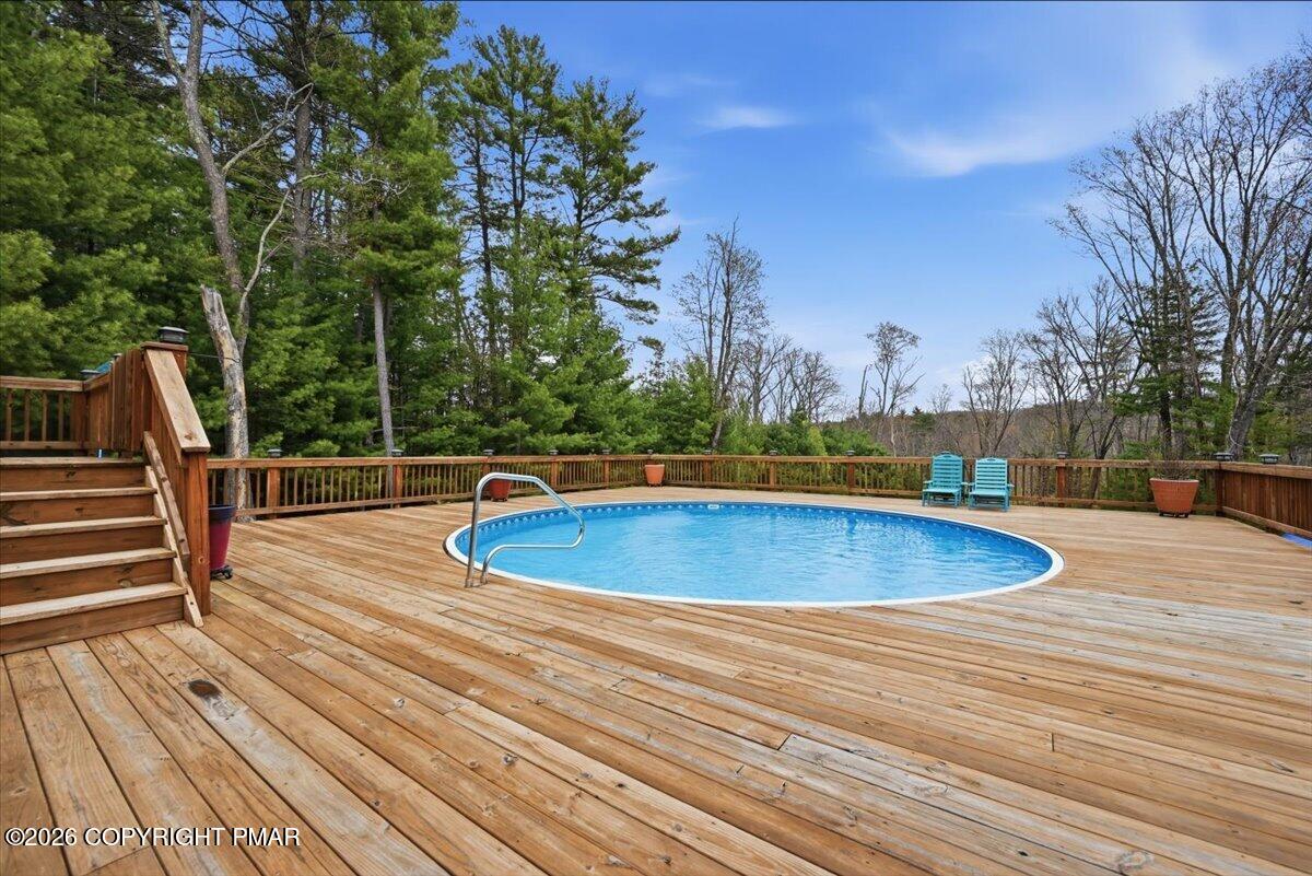 111 Spinnler Point Road Tafton, PA 18464 - Photo 4 of 148 128-118_DSC_3901