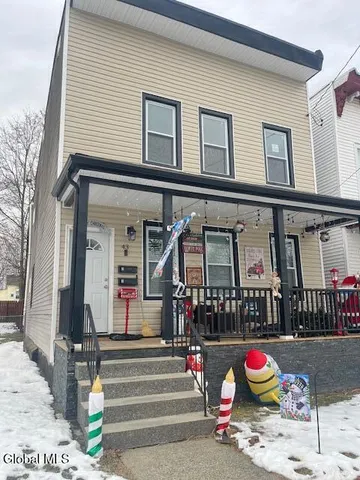$1,700 | Undisclosed Address, Cohoes, NY 12047
