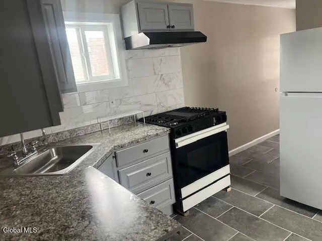 $1,700 | Undisclosed Address, Cohoes, NY 12047