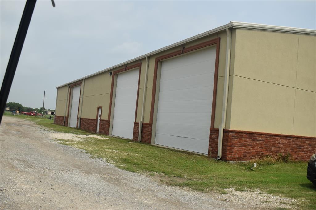 2320 West Lucas Road Lucas, TX 75002 - Photo 5 of 11 insulated 9500 sq ft. shop