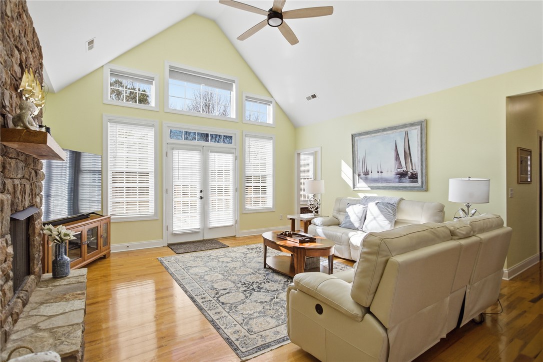 516 Serria Way Seneca, SC 29678 - Photo 5 of 47
