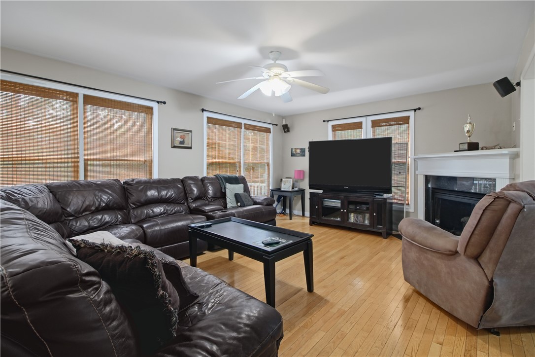 22 Breezy Knoll Road Smithfield, RI 02828 - Photo 13 of 48 Gallery Image 13