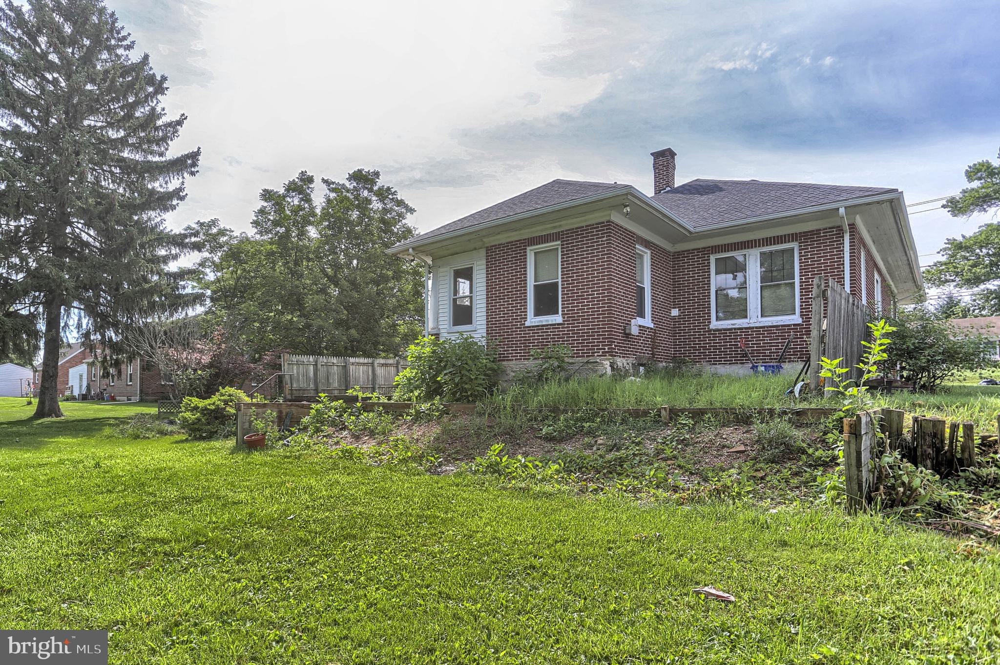 1675 Church Road York, PA 17408 - Photo 5 of 35