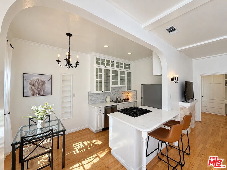 854 4th Street, Unit C Santa Monica, CA 90403 - Photo 6 of 22 Gallery Image 6