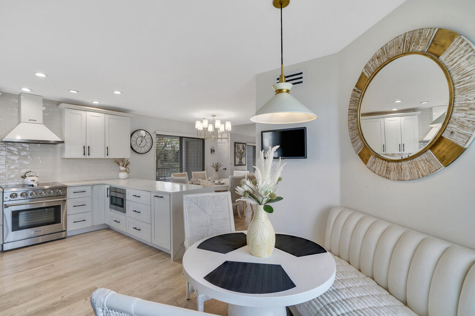 7527 Glendevon Lane, Unit 805 Delray Beach, FL 33446 - Photo 11 of 52 Breakfast Area