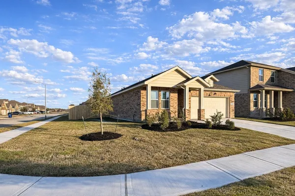 $3,000 | 8438 Bay Rdg Circle, Baytown, TX 77523