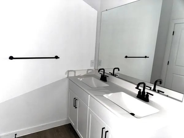 $3,000 | 8438 Bay Rdg Circle, Baytown, TX 77523