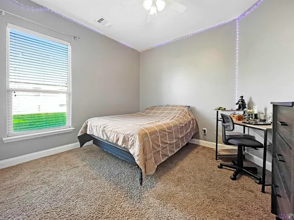$275,000 | 10459 Oakmount Drive, Denham Springs, LA 70706