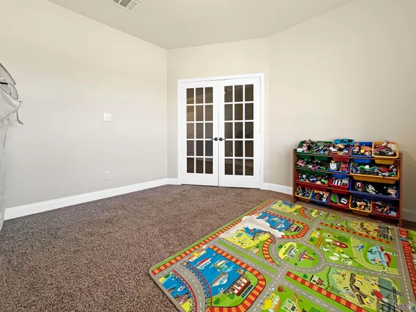 $275,000 | 10459 Oakmount Drive, Denham Springs, LA 70706