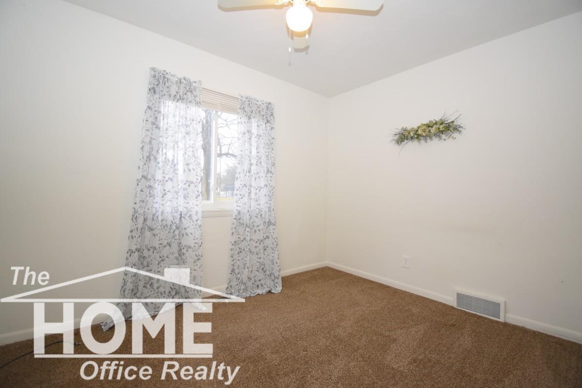 205 East Rolfe Street Perry, MI 48872 - Photo 16 of 27