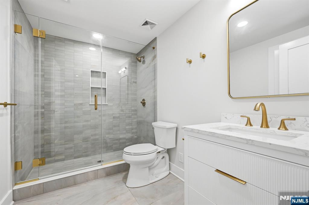 4 Dorrien Road Livingston, NJ 07039 - Photo 26 of 27 Gallery Image 26