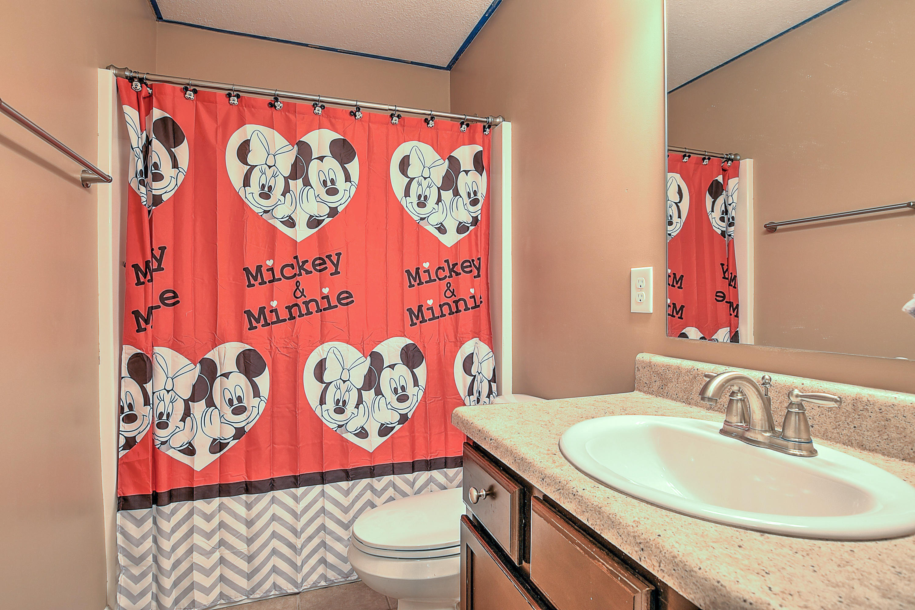 422 Poplar Ridge Road Piney Flats, TN 37686 - Photo 17 of 23 Guest bath