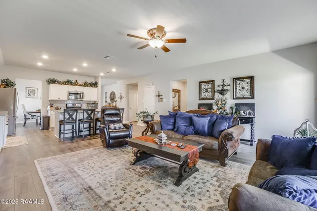 $349,000 | 135 Grace View Drive, Lafayette, LA 70506