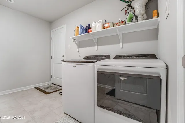 $349,000 | 135 Grace View Drive, Lafayette, LA 70506