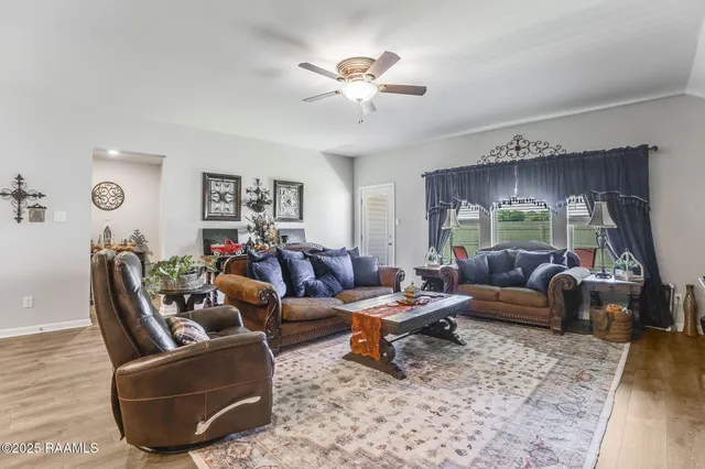 $349,000 | 135 Grace View Drive, Lafayette, LA 70506