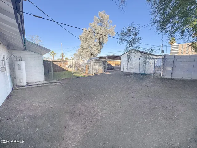 $999 | 1834 East Yale Street, Phoenix, AZ 85006