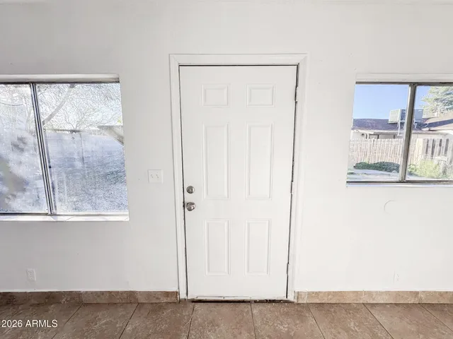 $999 | 1834 East Yale Street, Phoenix, AZ 85006