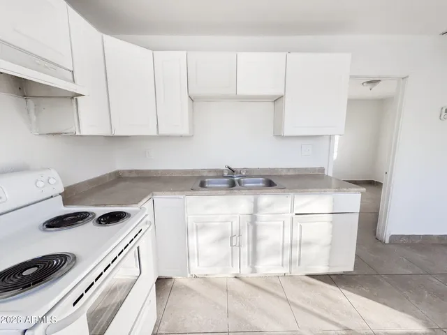 $999 | 1834 East Yale Street, Phoenix, AZ 85006