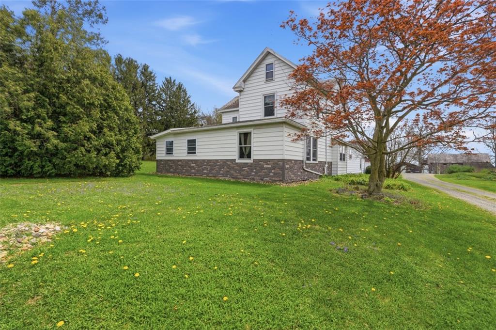 488 Great Belt Road Butler, PA 16002 - Photo 2 of 27