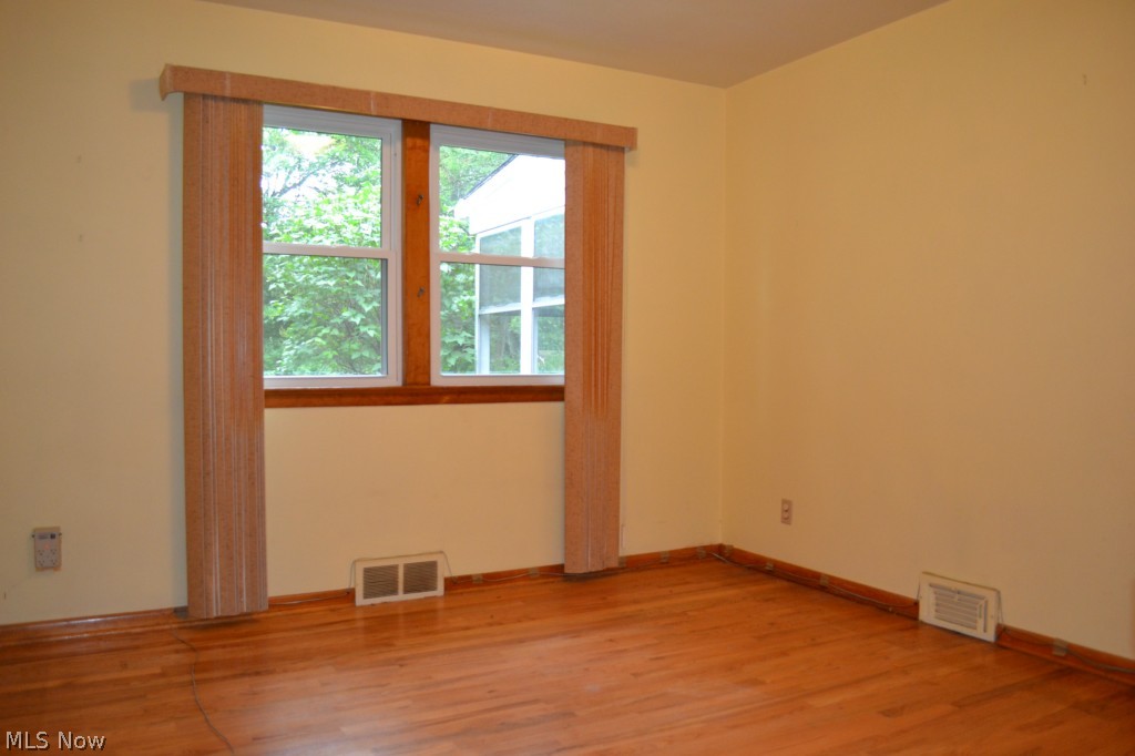 492 Trebisky Road Cleveland, OH 44143 - Photo 7 of 19