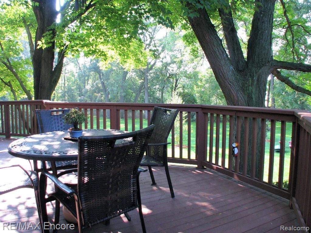 1844 Bromley Lane Rochester Hills, MI 48306 - Photo 9 of 24