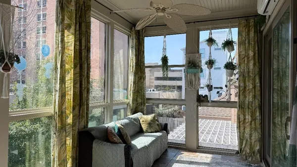 $578,000 | 2334 Camden Drive, Houston, TX 77021