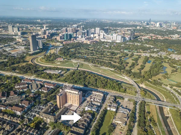 $578,000 | 2334 Camden Drive, Houston, TX 77021